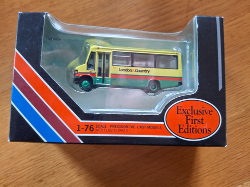 Efe mercedes minibus london - efe,